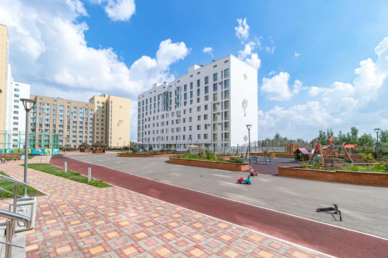Mangilik Apart Lägenhet Astana Exteriör bild